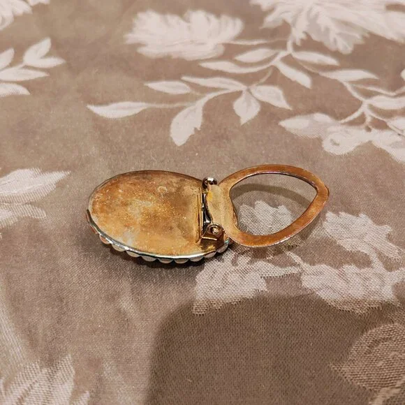 Vintage French Cameo White Rose Scarf Clip, Used - Picture 7 of 7